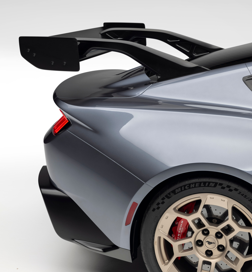 SMALL_Mustang GTD Rear Wing